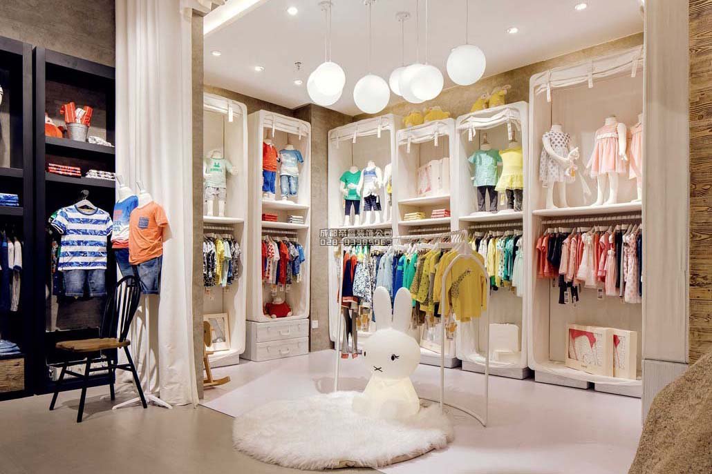 30平童裝店怎樣裝修上檔次？高檔童裝店裝修效果