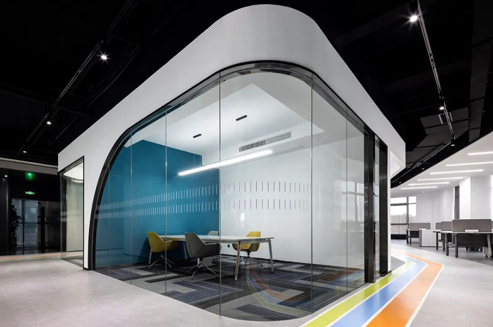 辦公室裝修不做吊頂直接噴黑好看嗎？